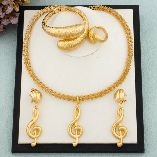 Yueming Fashion Party Jewelry Exquisite Set